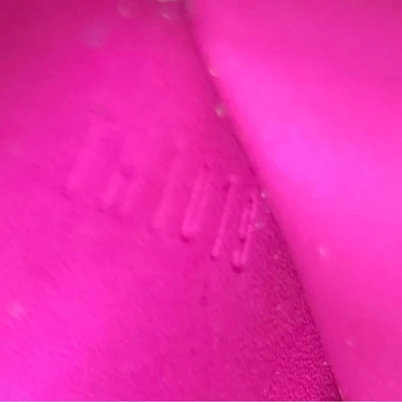 *HTF Color!* LOUIS VUITTON Vernis Sarah Wallet - Picture 16 of 16